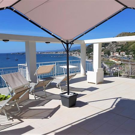 Baia dei Delfini Apartment Taormina Exterior foto