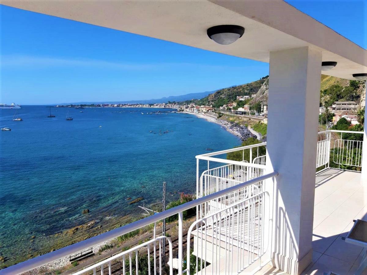 Baia dei Delfini Apartment Taormina Exterior foto